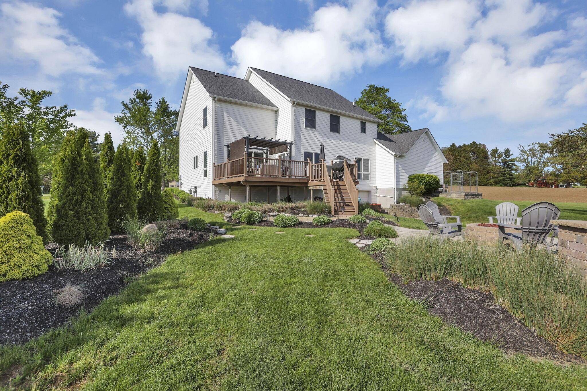 564 National Road, Hebron, OH 43025