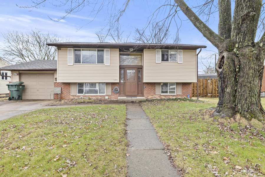 1383 Chesterton Square, Columbus, OH 43229