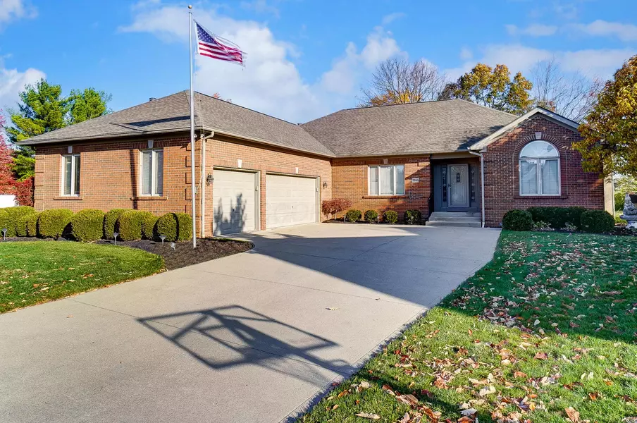 2046 Gingerwood Court, Grove City, OH 43123