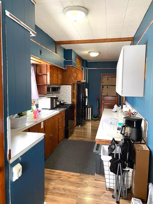 New Holland, OH 43145,231 S East Street