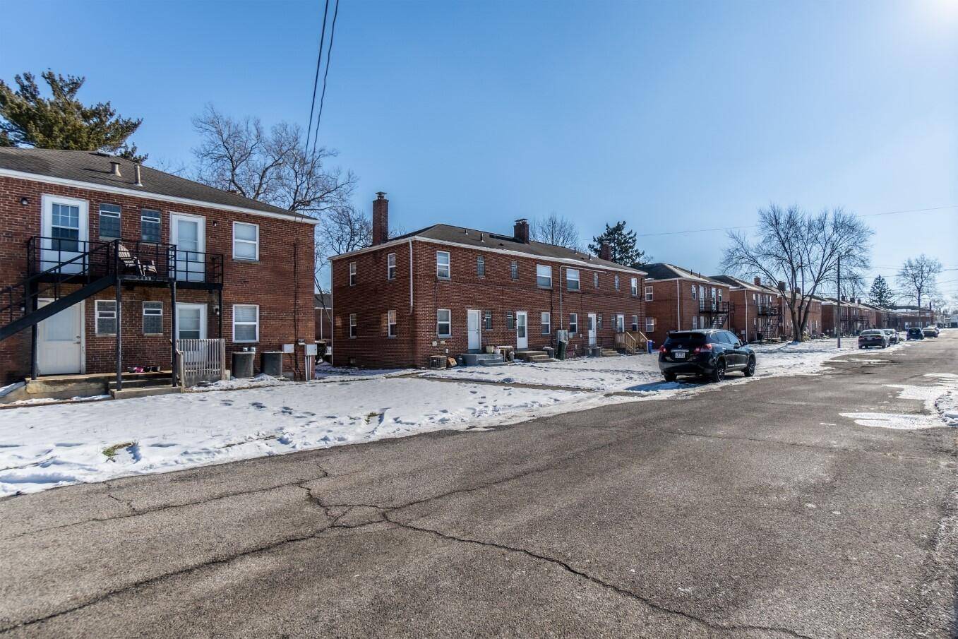 Columbus, OH 43213,299 Mayfair Boulevard #377