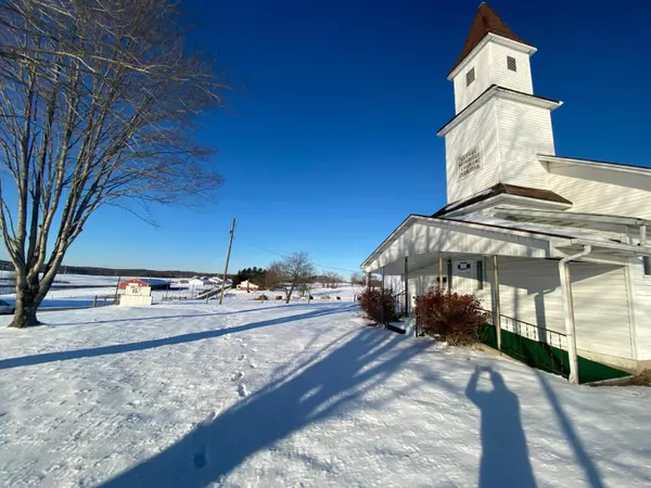 Coolville, OH 45723,826 Old Seven Road