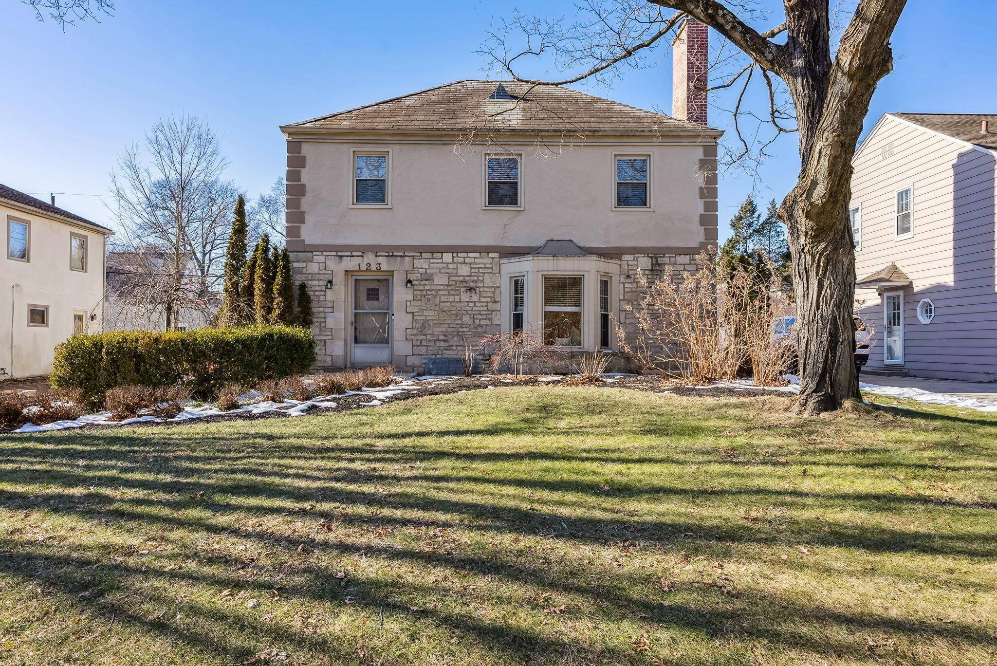 123 S Roosevelt Avenue, Columbus, OH 43209