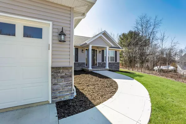 Howard, OH 43028,51 Winesap Court