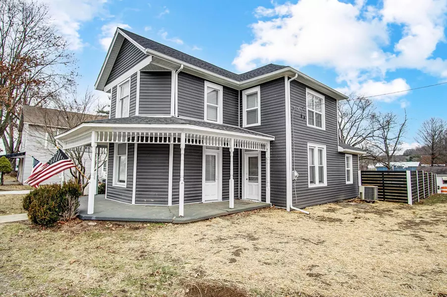 225 Main Street, Duncan Falls, OH 43734