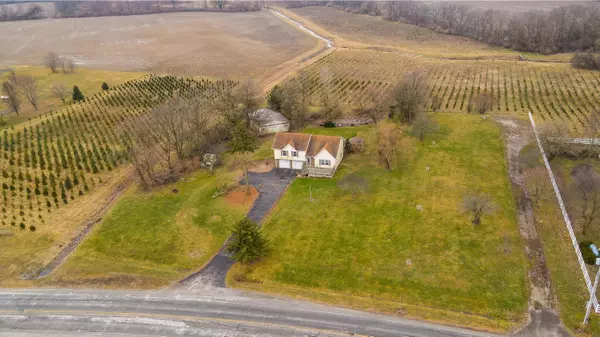 Jeffersonville, OH 43128,13733 US Highway 35