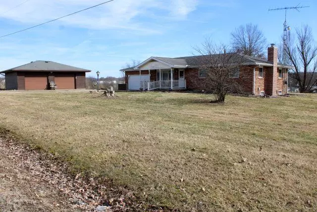 27450 Black Road, Danville, OH 43014