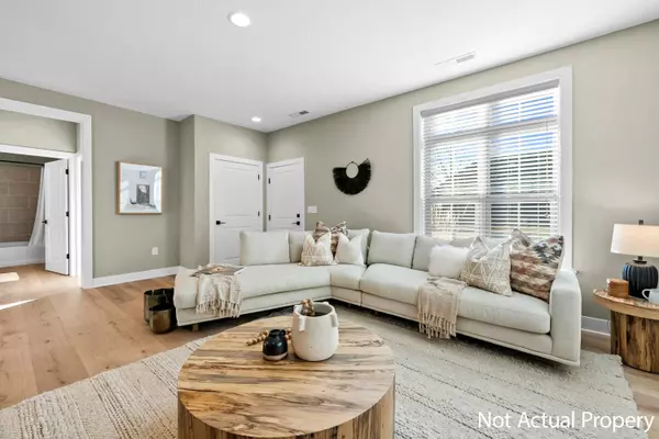 New Albany, OH 43054,5648 Apothecary Way