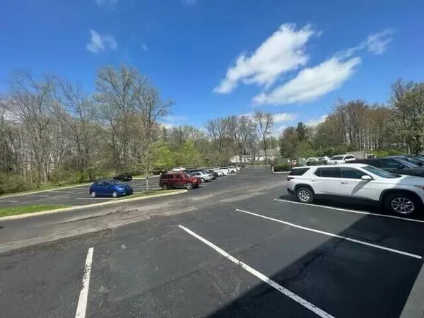 New Albany, OH 43054,114 Main Street