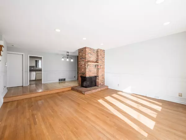 Columbus, OH 43085,108 E Dublin Granville Road #K