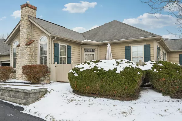 6814 Lakeview Circle #6820, Canal Winchester, OH 43110