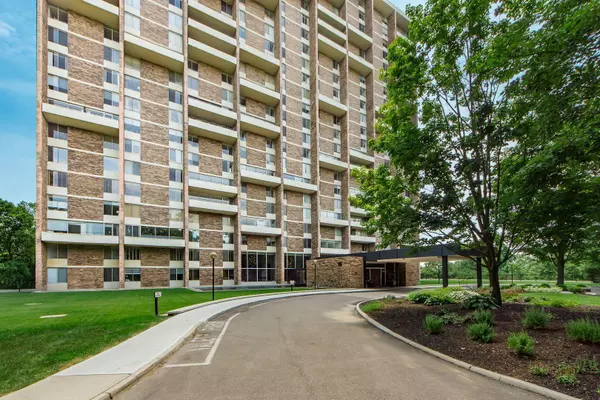 Columbus, OH 43212,1000 Urlin Avenue #605