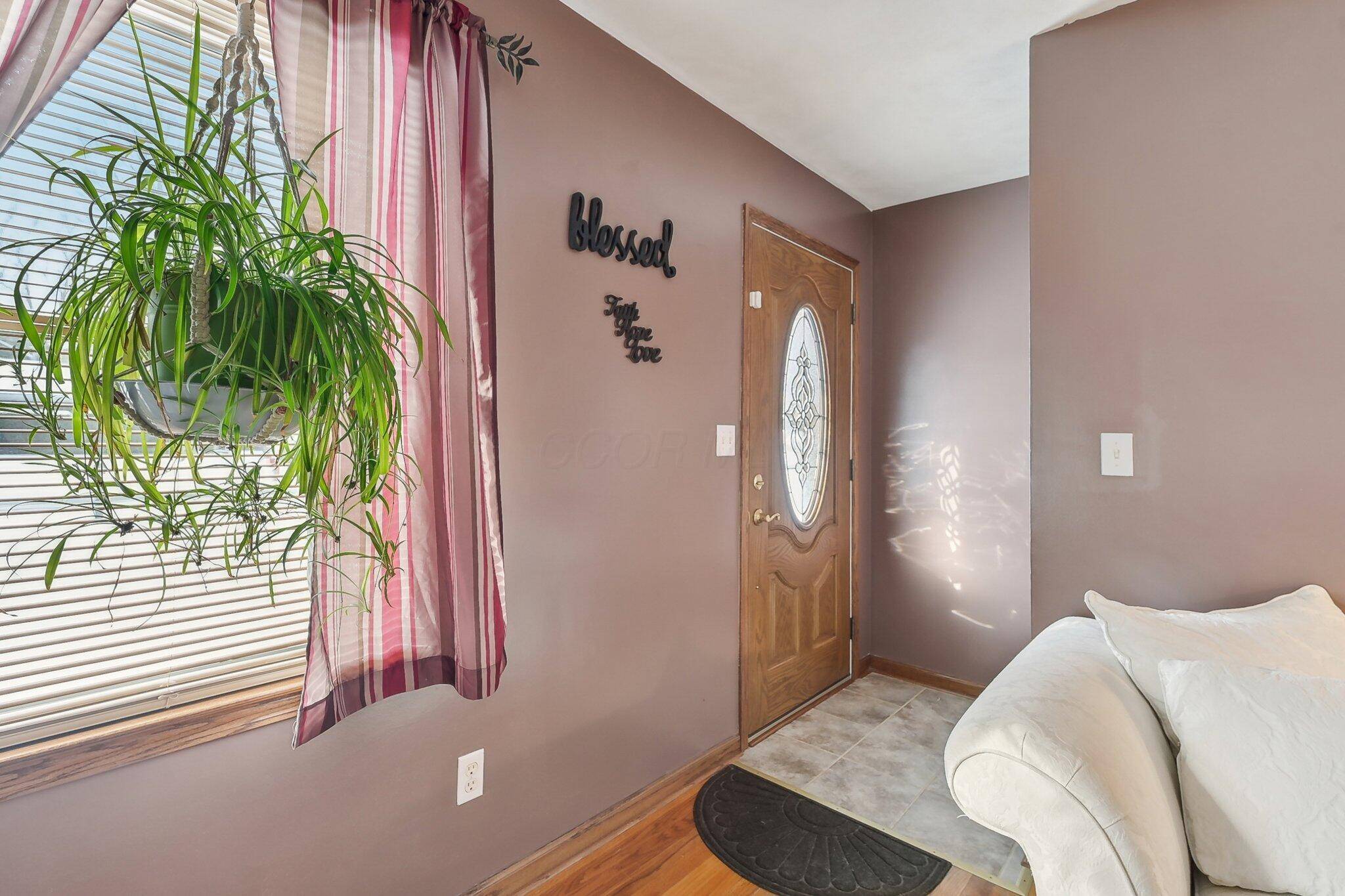 Newark, OH 43055,566 Randy Drive