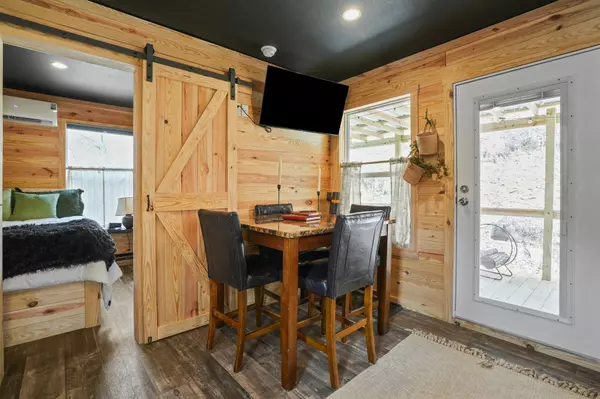 Laurelville, OH 43135,24358 E Fork Road