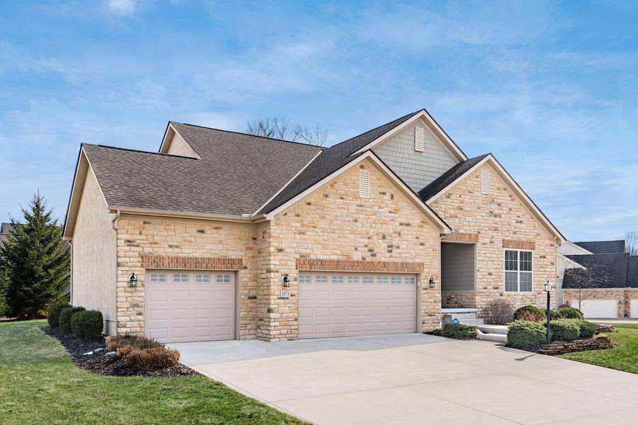 1873 Ivywood Court, Pataskala, OH 43062