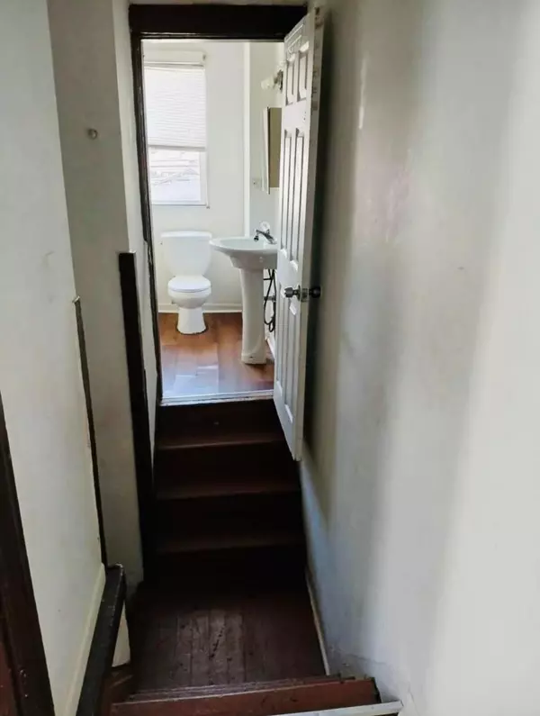 Columbus, OH 43207,480482 E Morrill Avenue