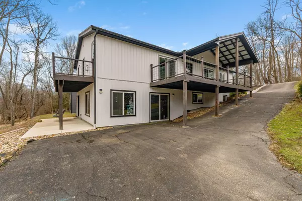 229 Green Valley Drive, Howard, OH 43028