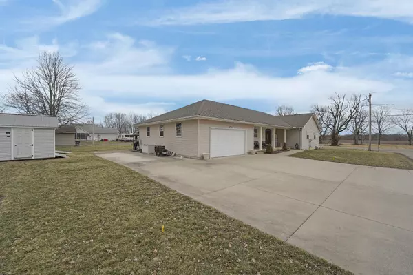 Ashville, OH 43103,330 Station Street