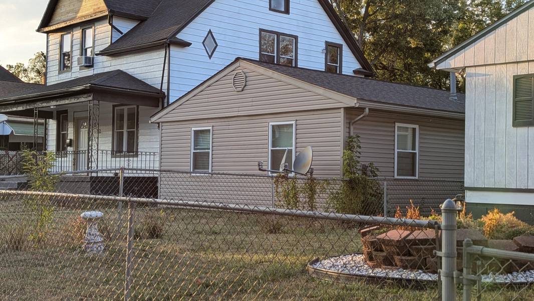 15761578 Minnesota Avenue, Columbus, OH 43211