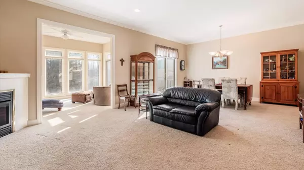 Zanesville, OH 43701,2370 Oak Meadow Lane