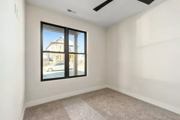 Columbus, OH 43205,1095 Franklin Avenue