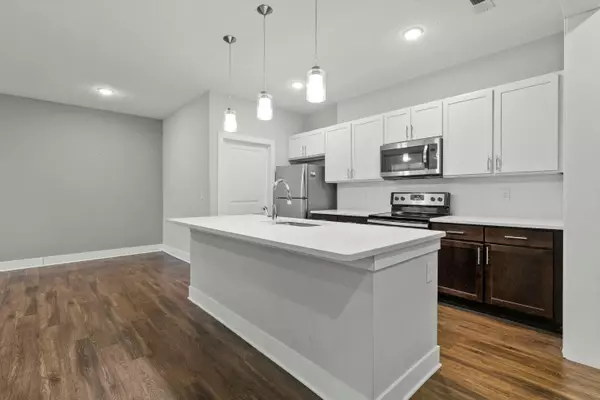 New Albany, OH 43054,5640 Apothecary Way
