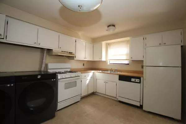 Columbus, OH 43232,5911 Hallworth Avenue #B