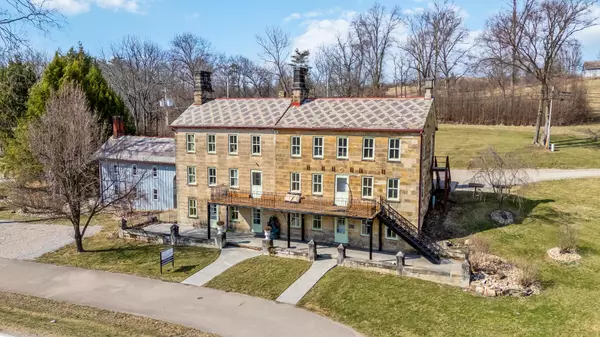 5255 W Pike, Zanesville, OH 43701