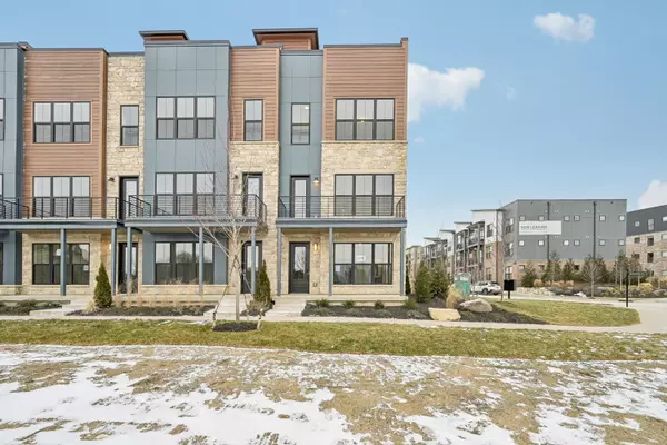 2250 Quarry Trails Drive, Columbus, OH 43228