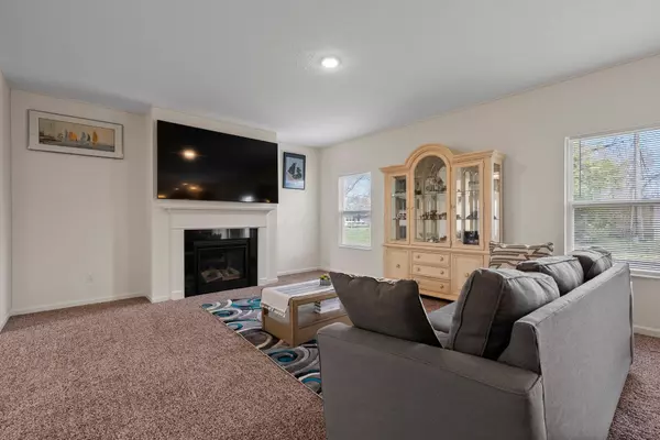 Groveport, OH 43125,5574 Shagbark Place