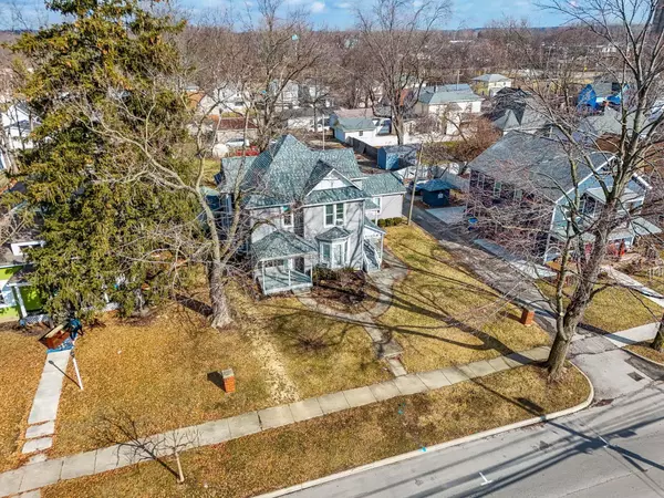 Marysville, OH 43040,218220 W 4th Street