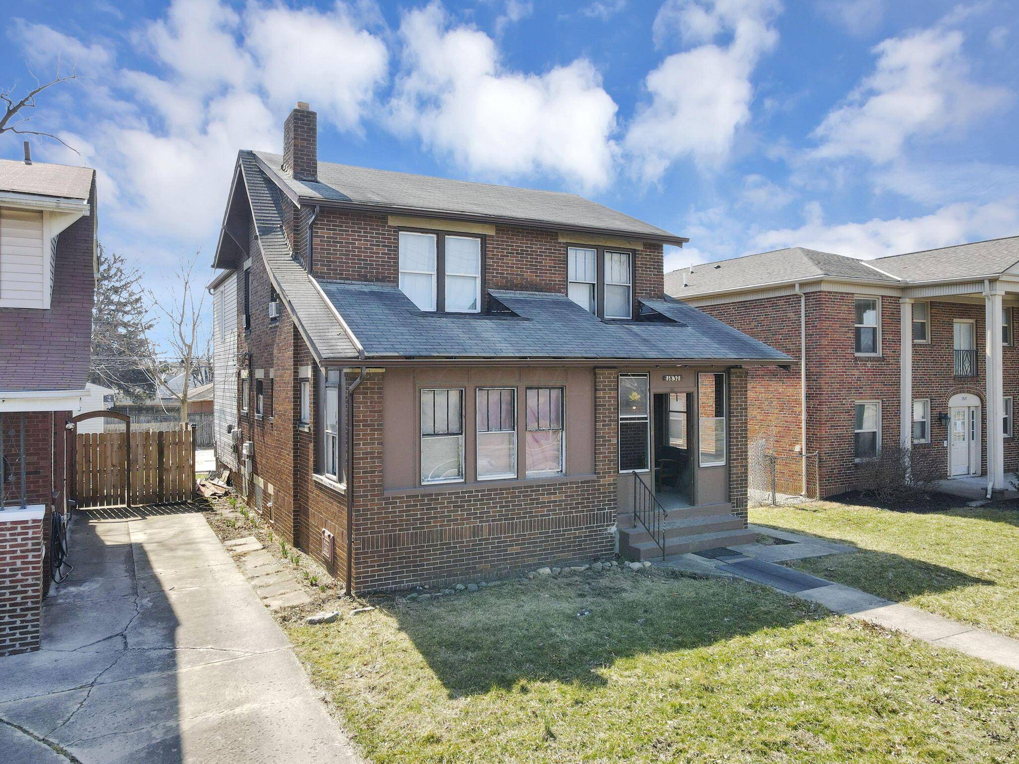 1837 Sullivant Avenue, Columbus, OH 43223