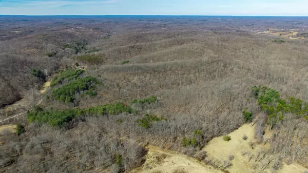 Creola, OH 45622,26145 Creola-Hue Rd Road