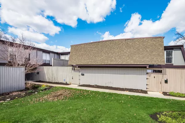 Columbus, OH 43229,737 Worthington Forest Place #BLDG 2B