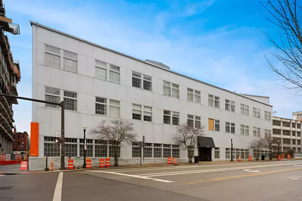 Columbus, OH 43215,444 N Front Street #311
