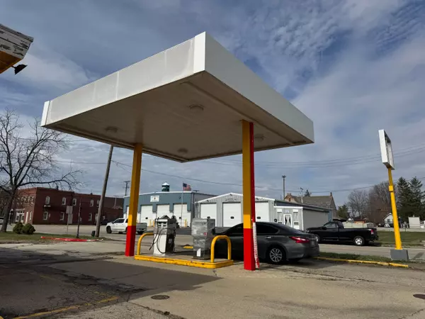31 S Main Street, Jeffersonville, OH 43128