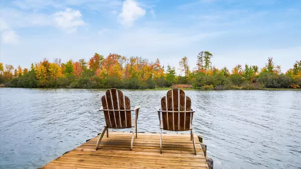 Buckeye Lake, OH 43008,300 Cranberry Lane