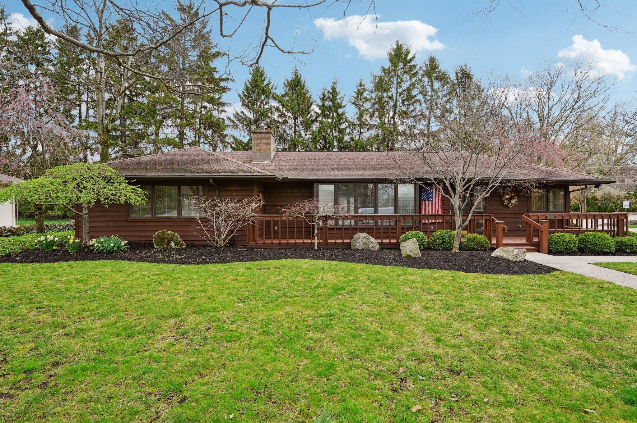 2436 Brixton Road, Upper Arlington, OH 43221