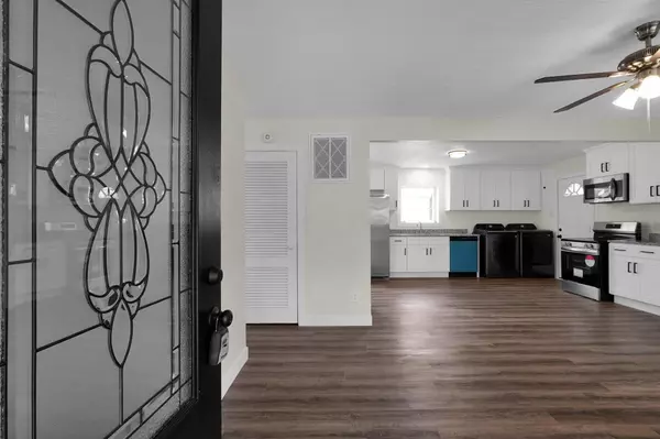 Columbus, OH 43227,4656 Dundee Avenue