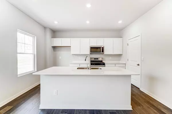 Newark, OH 43055,160 Oak Valley Ct