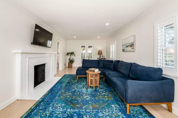 Columbus, OH 43221,2186 Ridgeview Road