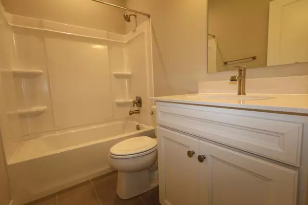 Commercial Point, OH 43116,426 Colonial Club Road