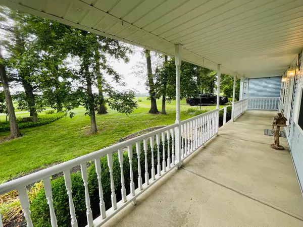 Gambier, OH 43022,17930 Glen Road