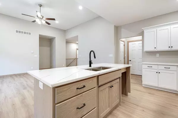 Mount Vernon, OH 43050,107 Roanoke Street