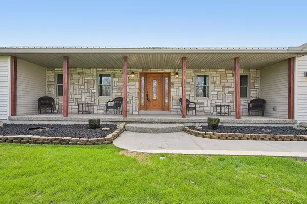 Zanesfield, OH 43360,6916 Township Road 177