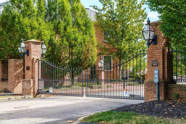 New Albany, OH 43054,6920 Clivdon Mews