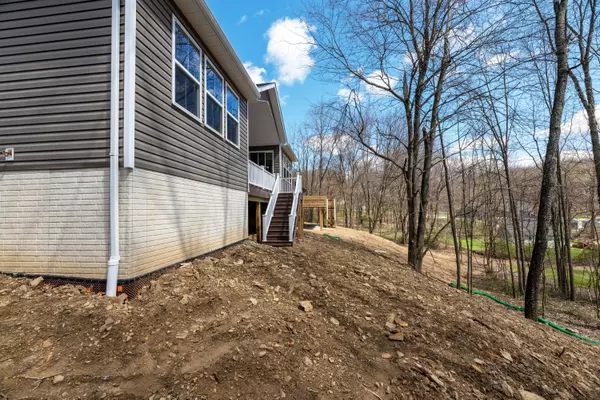 Howard, OH 43028,698 Grand Valley Drive