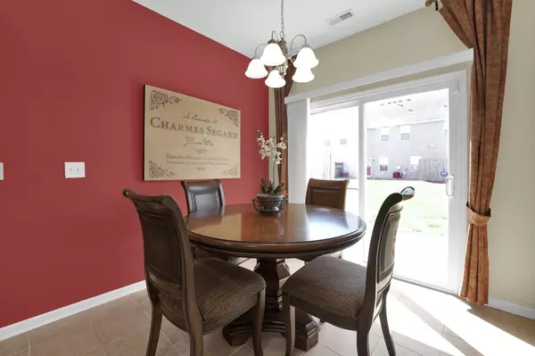 Galloway, OH 43119,5554 Gabriels Landing Drive #101