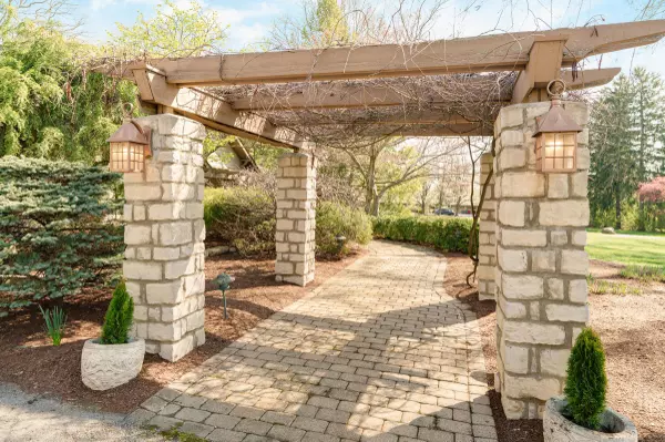 Worthington, OH 43085,6500 Plesenton Drive