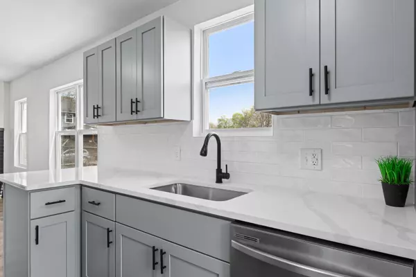 Columbus, OH 43206,787 E Mithoff Street
